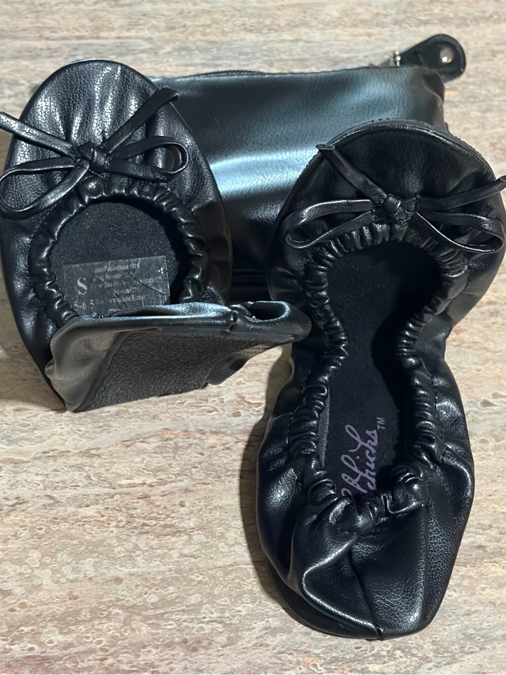 Sidekicks Hostin' Giant Black Foldable Ballet Flat Shoes in Zippered Pouch